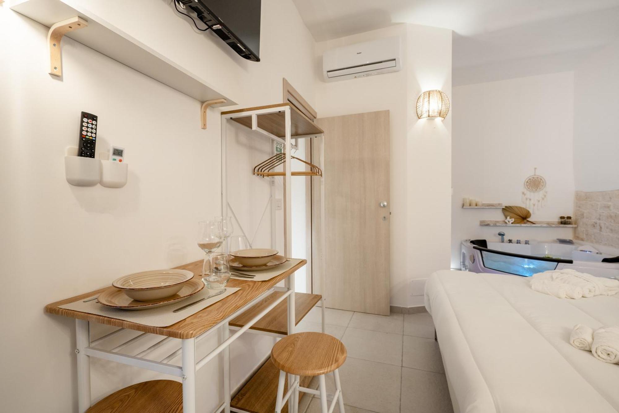 Dimora Giulia Luxury Suite And Room Castellana Grotte Buitenkant foto